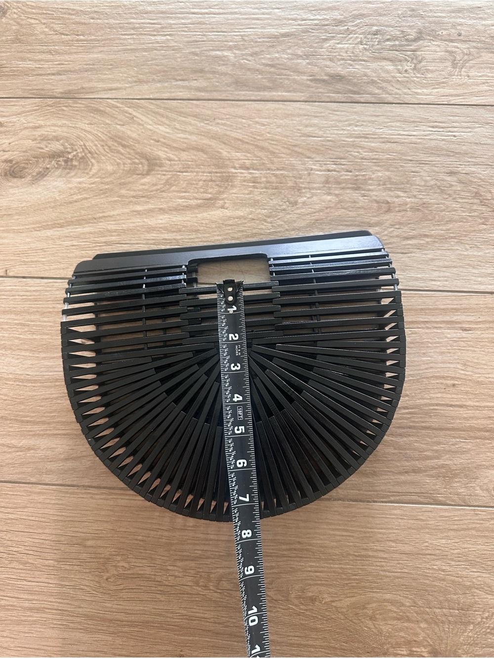 Source Unknown Black Semi-Circle Slatted Handbag - Picture 5 of 8